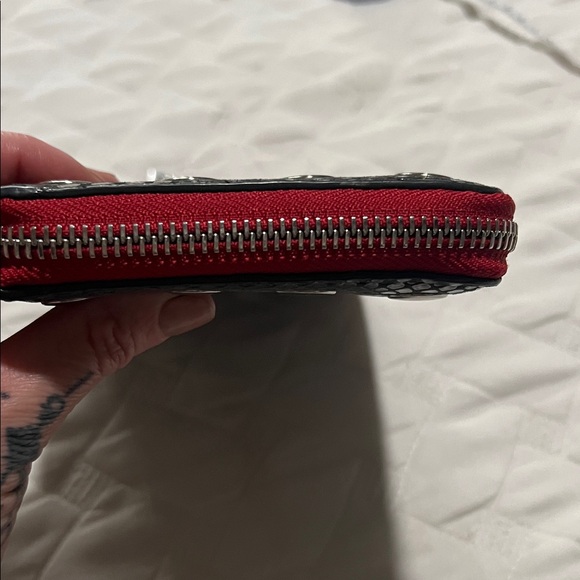 Hammitt Black and Silver Textured Wallet - Picture 5 of 9